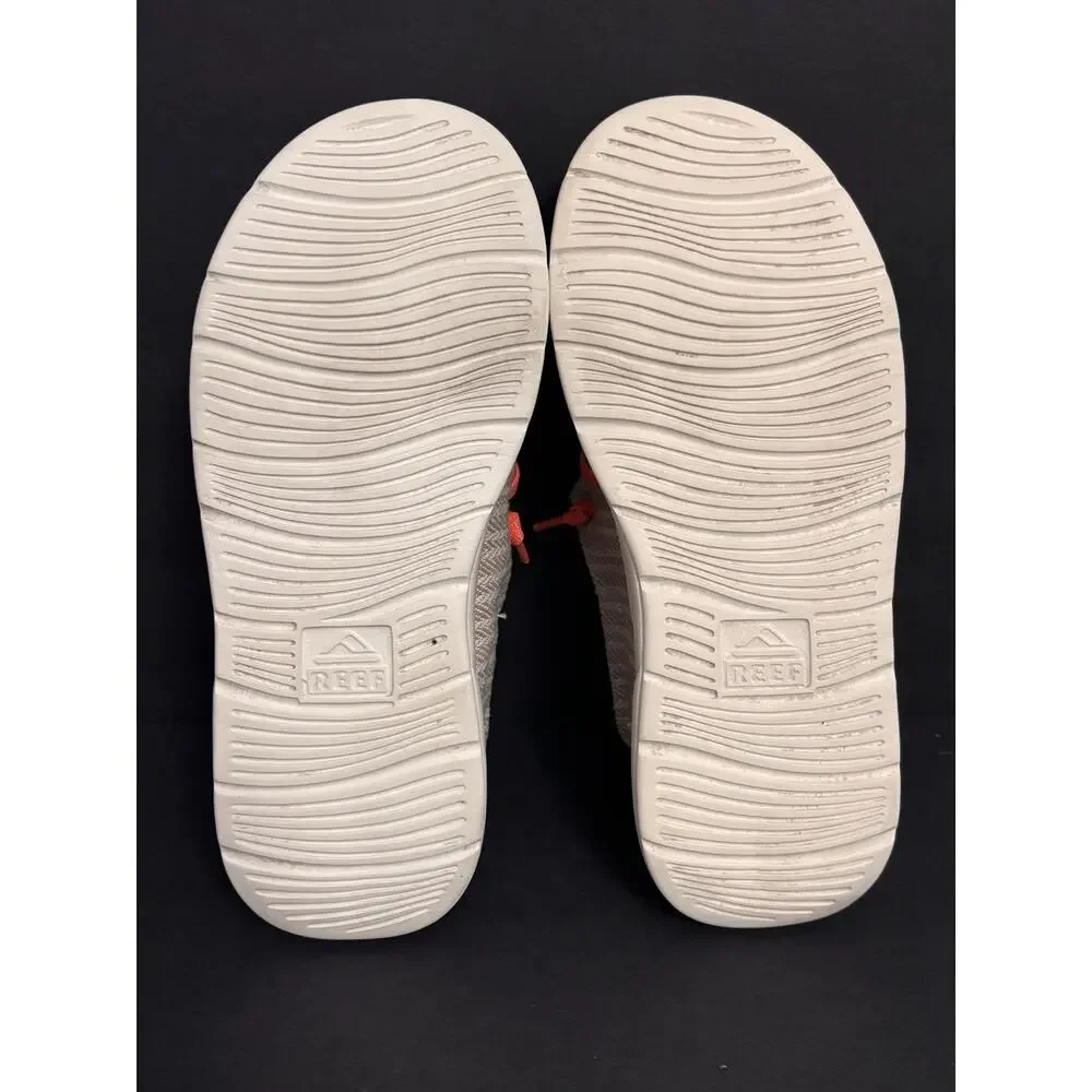 Reef Cushion Coast slip-on shoes Size 5 Kids